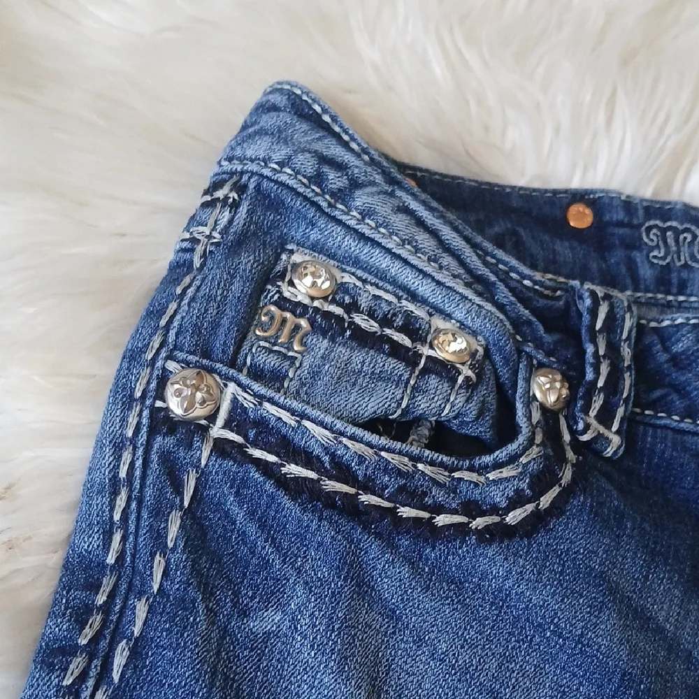 Miss Me NWOT Women's Blue Jeans - Picture 6 of 10